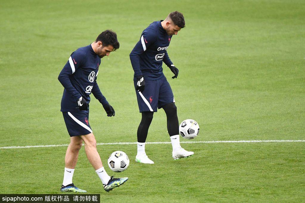 法国队险胜波兰队，奥恰洛夫惊艳四座