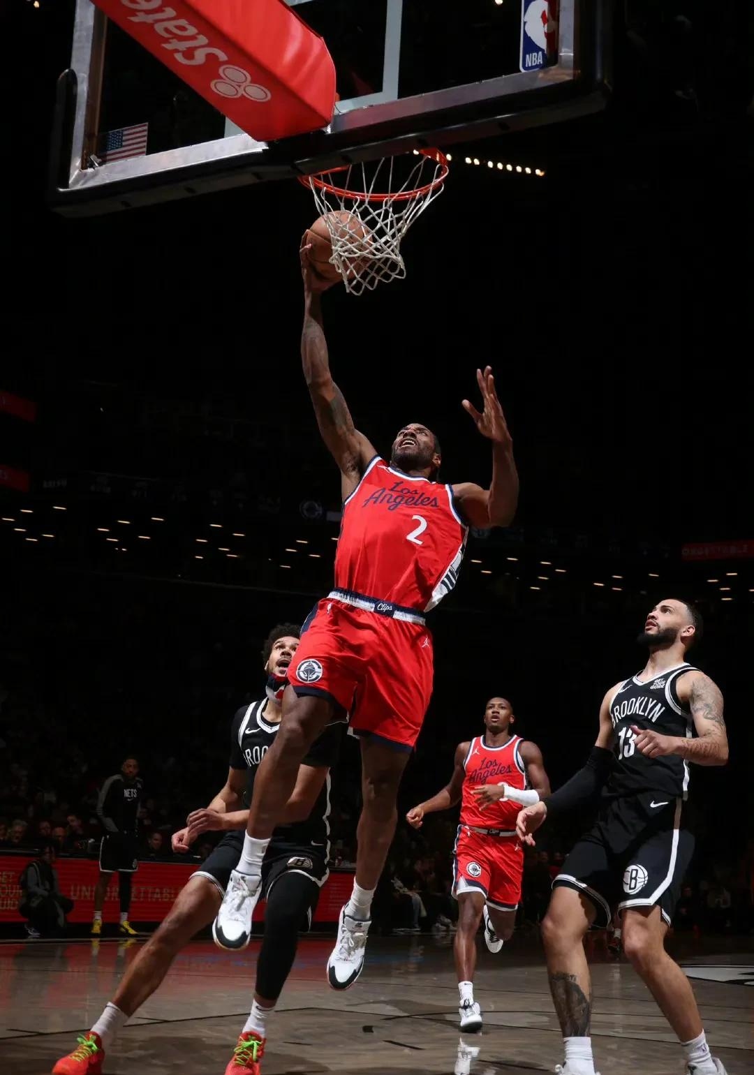 猛龙险胜篮网，伦纳德关键制胜