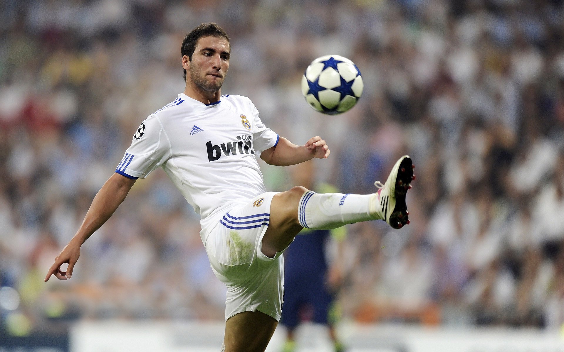 武切维奇狂暴41+18评分解锁,热火式攻防碾碎新疆男篮,CBA豪门遭遇降维打击?